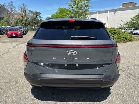 Used 2024 Hyundai Kona SEL AWD/4WD image 14