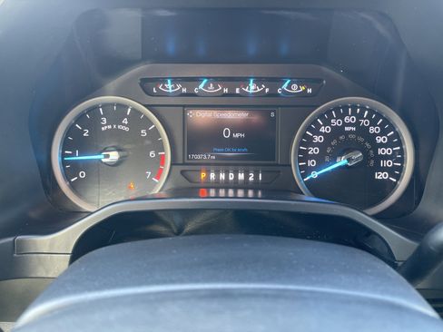 Used 2017 Ford F250 XLT w/ FX4 Off-Road Package image 15