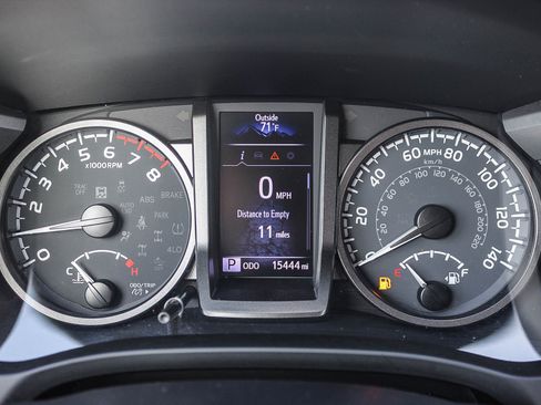 Used 2023 Toyota Tacoma TRD Off-Road image 24