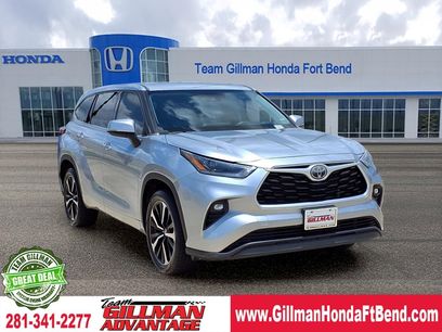 Used 2021 Toyota Highlander LE