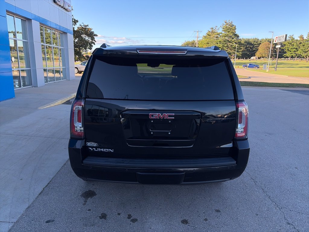 Used 2017 GMC Yukon SLT w/ Open Road Package AWD/4WD image 8