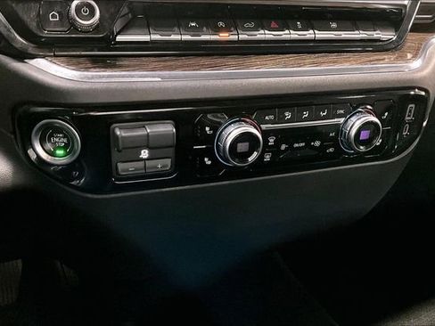 Used 2023 GMC Sierra 1500 Elevation image 15