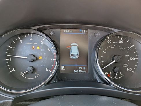 Used 2022 Nissan Rogue Sport SV w/ Technology Package image 12