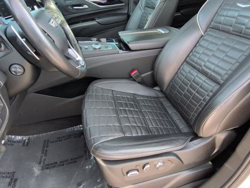 Used 2023 Cadillac Escalade V w/ Heavy-Duty Trailer Package image 16