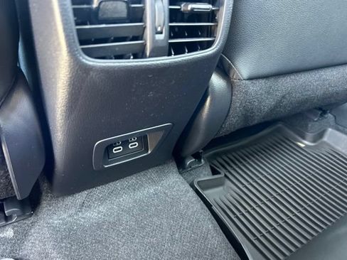 Used 2025 Toyota Corolla Cross XLE w/ Convenience Package FWD image 14