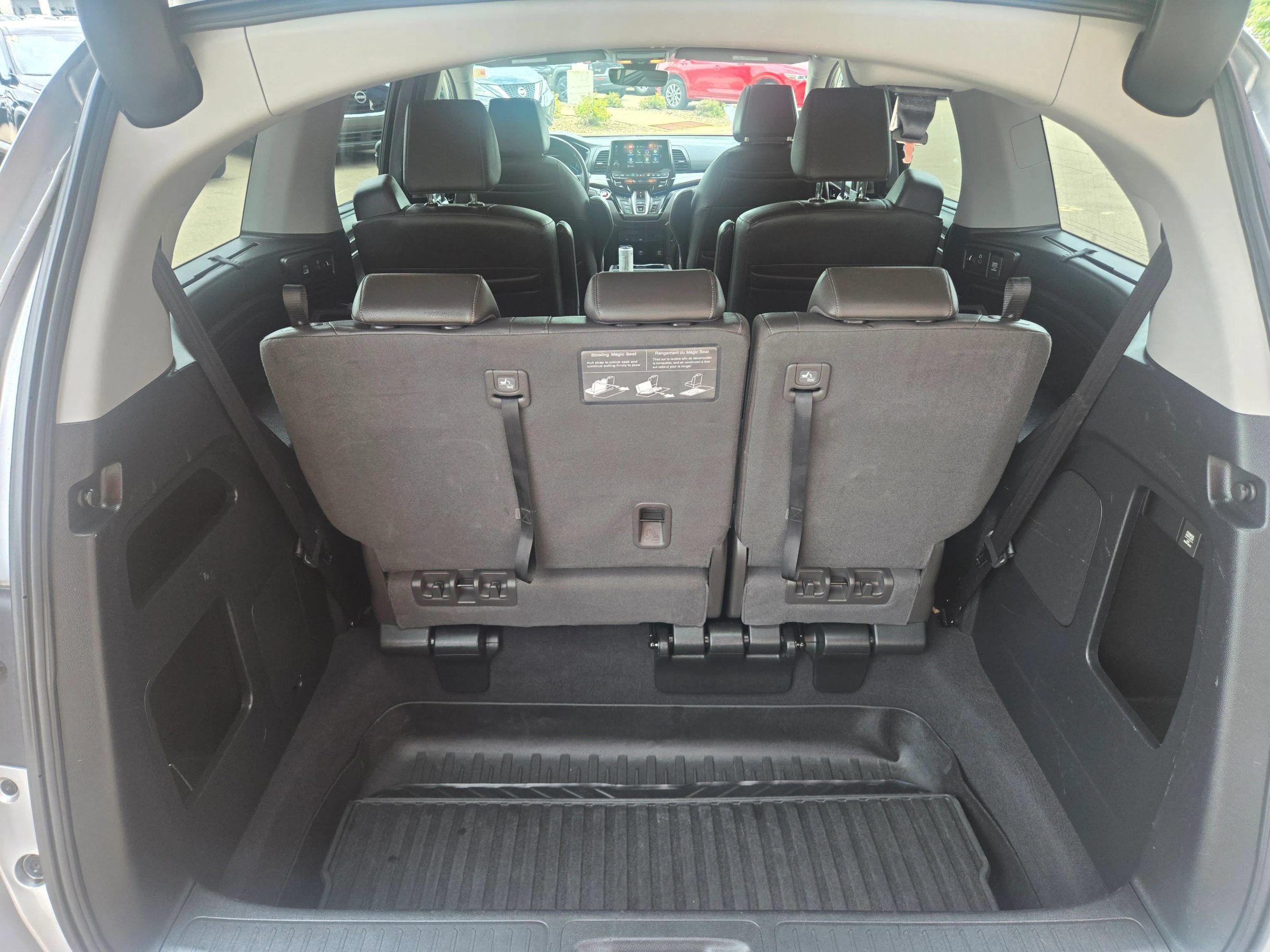 Used 2021 Honda Odyssey Touring image 8
