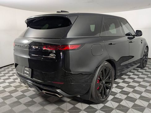 Used 2023 Land Rover Range Rover Sport SE Dynamic image 7