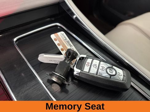Used 2025 Lincoln Aviator Reserve w/ Equipment Group 201A AWD/4WD image 19