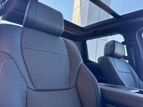 New 2026 Toyota Tundra Platinum AWD/4WD image 19