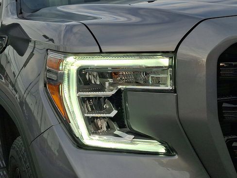 Used 2021 GMC Sierra 1500 Elevation w/ Preferred Package image 9