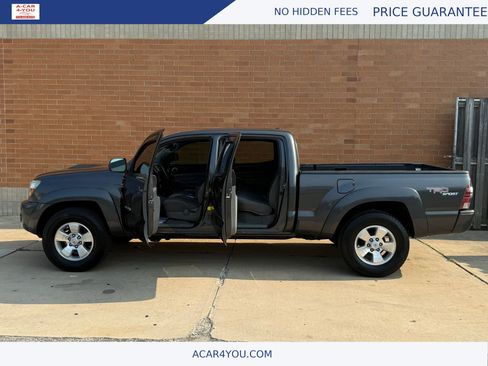 Used 2011 Toyota Tacoma 4x4 Double Cab w/ TRD Sport Pkg image 7