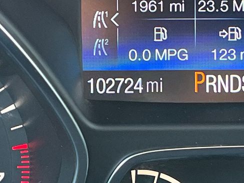 Used 2017 Ford Escape SE w/ SE Cold Weather Package image 21