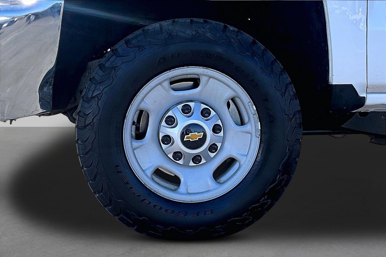 Used 2017 Chevrolet Silverado 2500 W/T AWD/4WD image 8