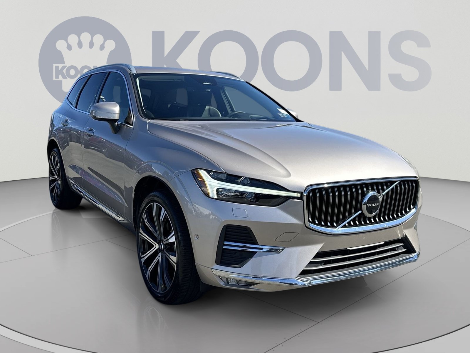 Used 2023 Volvo XC60 B5 Ultimate w/ Climate Package AWD/4WD image 2