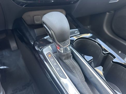 Used 2025 Chevrolet Trax LT w/ LT Convenience Package image 15