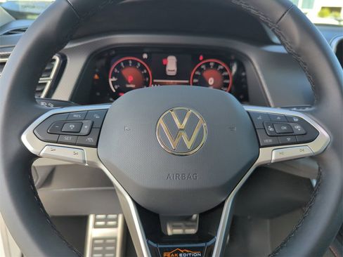 New 2026 Volkswagen Atlas Peak Edition image 44