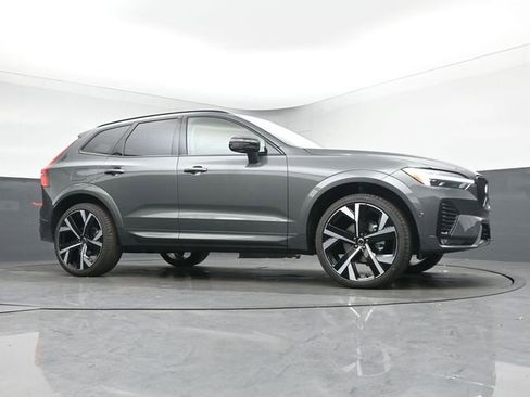 New 2026 Volvo XC60 B5 Ultra w/ Protection Package Premier image 38