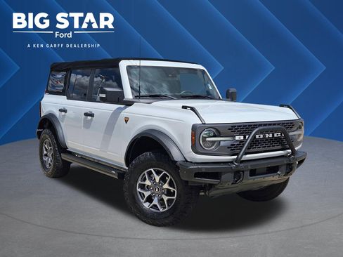 Used 2021 Ford Bronco Badlands image 1