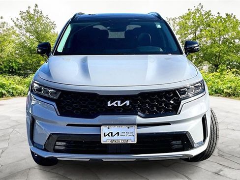 Used 2023 Kia Sorento SX image 3