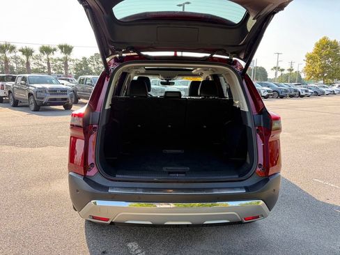 Certified 2023 Nissan Rogue Platinum w/ Platinum Premium Package FWD image 6