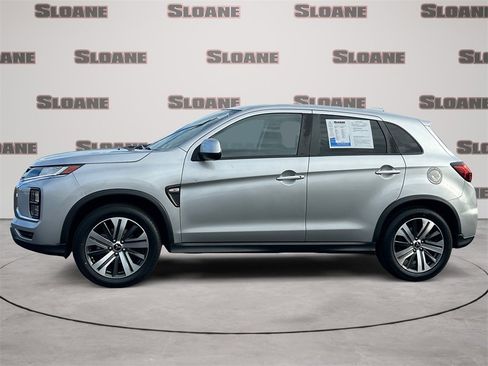 Used 2021 Mitsubishi Outlander Sport ES image 2