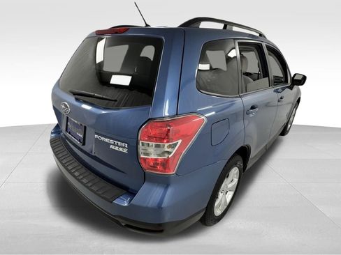 Used 2015 Subaru Forester 2.5i Premium w/ Popular Package #2 AWD/4WD image 4
