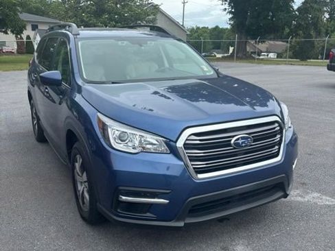 Used 2020 Subaru Ascent Premium w/ Convenience Package AWD/4WD image 2
