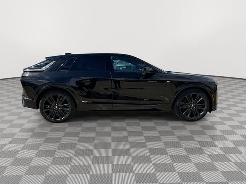 New 2026 Cadillac Lyriq V AWD/4WD image 10