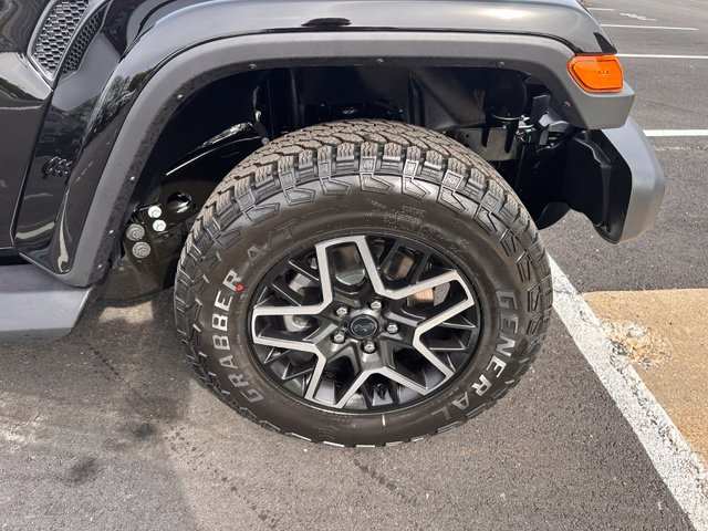 New 2027 Jeep Wrangler Unlimited Sahara AWD/4WD image 12