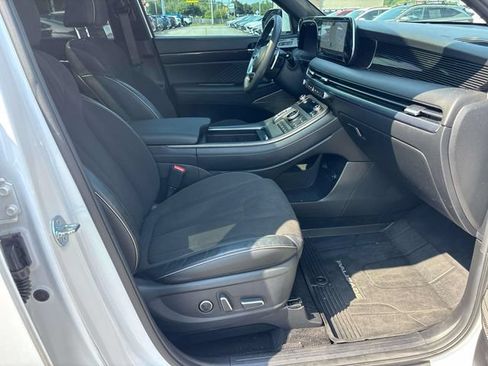 Certified 2024 Hyundai Palisade Calligraphy AWD/4WD image 17