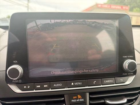 Used 2020 Nissan Altima 2.5 S FWD image 24