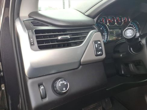 Used 2017 Chevrolet Tahoe LT image 17