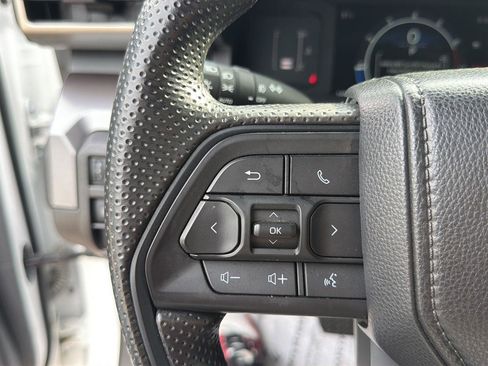 Used 2024 Toyota Tacoma SR5 AWD/4WD image 26