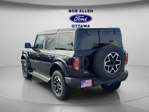 New 2025 Ford Bronco Outer Banks image 3