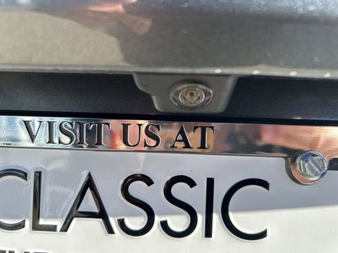 Used 2022 Volkswagen Taos SE image 8