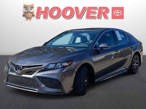 Used 2023 Toyota Camry SE w/ Convenience Package image 6