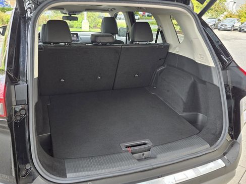 Used 2022 Nissan Rogue SV w/ SV Premium Package image 21