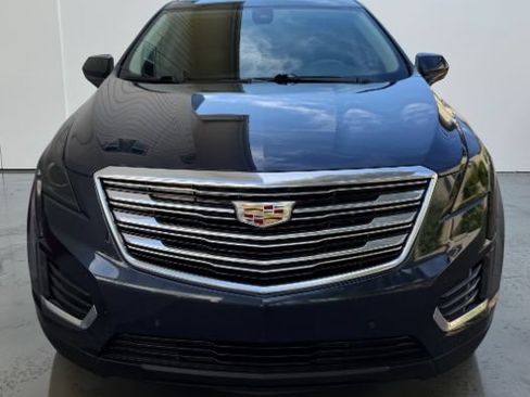 Used 2018 Cadillac XT5 Luxury w/ Driver Awareness Package FWD image 27