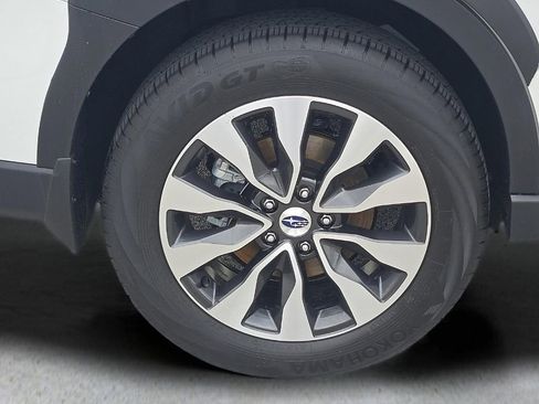 Certified 2025 Subaru Outback Touring XT AWD/4WD image 8