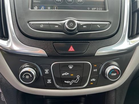 Used 2019 Chevrolet Equinox LS FWD image 26