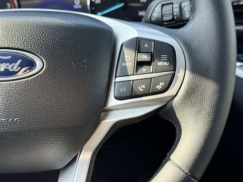 Used 2023 Ford Explorer XLT w/ Equipment Group 202A AWD/4WD image 9