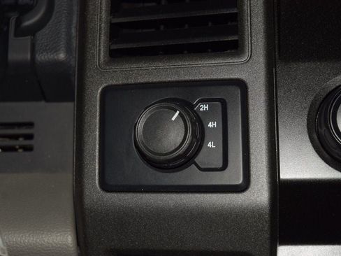 Used 2022 Ford F350 XL w/ Power Equipment Group image 23