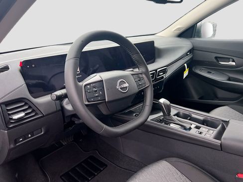 New 2026 Nissan Sentra SV image 9