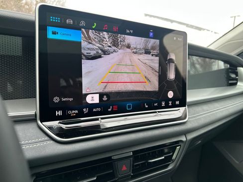 New 2026 Volkswagen Tiguan SE image 10