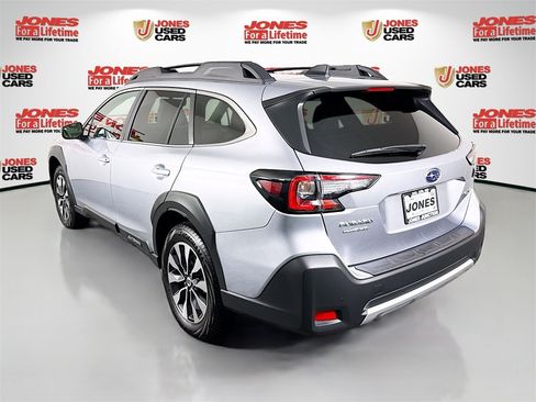 Certified 2025 Subaru Outback Limited image 2