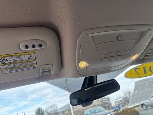 Used 2017 Ford Escape Titanium image 31