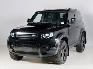 Used 2023 Land Rover Defender 90 S video 1