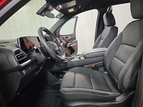 Certified 2024 Chevrolet Traverse LT w/ Trailering Package image 23