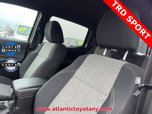 Used 2023 Toyota Tacoma TRD Sport image 12