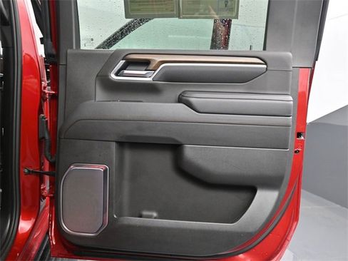 Certified 2025 Chevrolet Silverado 3500 High Country w/ High Country Premium Package image 32